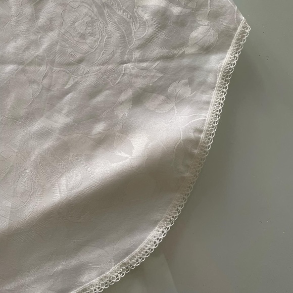 Vintage La Vie en Rose Lingerie - Picture 2 of 4